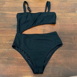 New* Shade & Shore cut out 1 piece swimsuit